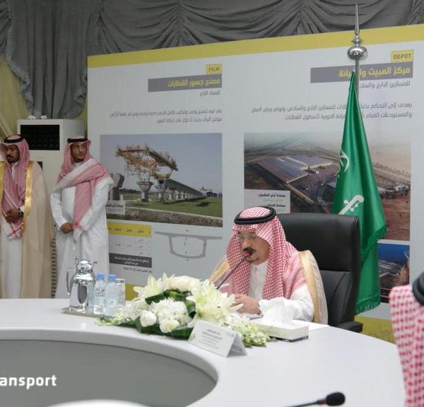 إطلاق أعمال تركيب الجسور على الخط الأصفر الرابط بين مطار الملك خالد والمركز ‏المالي