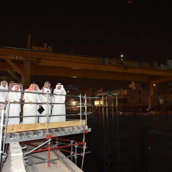 الأمير فيصل بن بندر يطلق آلتي (جزلة وسنعة) لحفر أنفاق الخطين البرتقالي ‏والأخضر في قطار الرياض