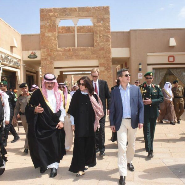 ولي عهد الدنمارك يزور حي البجيري بالدرعية التاريخية