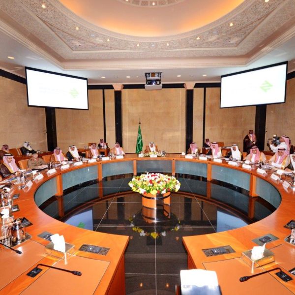 الأمير فيصل بن بندر يترأس الاجتماع الـ 11 للجنة العليا للإشراف على تنفيذ مشروع النقل العام
