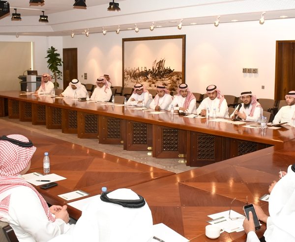 لجنة شباب الأعمال بغرفة الرياض تستعرض خطط برامج ومشاريع هيئة تطوير الرياض