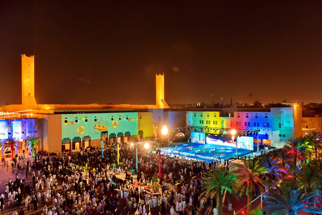 Eid Al-Fitr festivities at Qasr Al-Hukm plazas attracted ‎‎70,000 visitors ‎