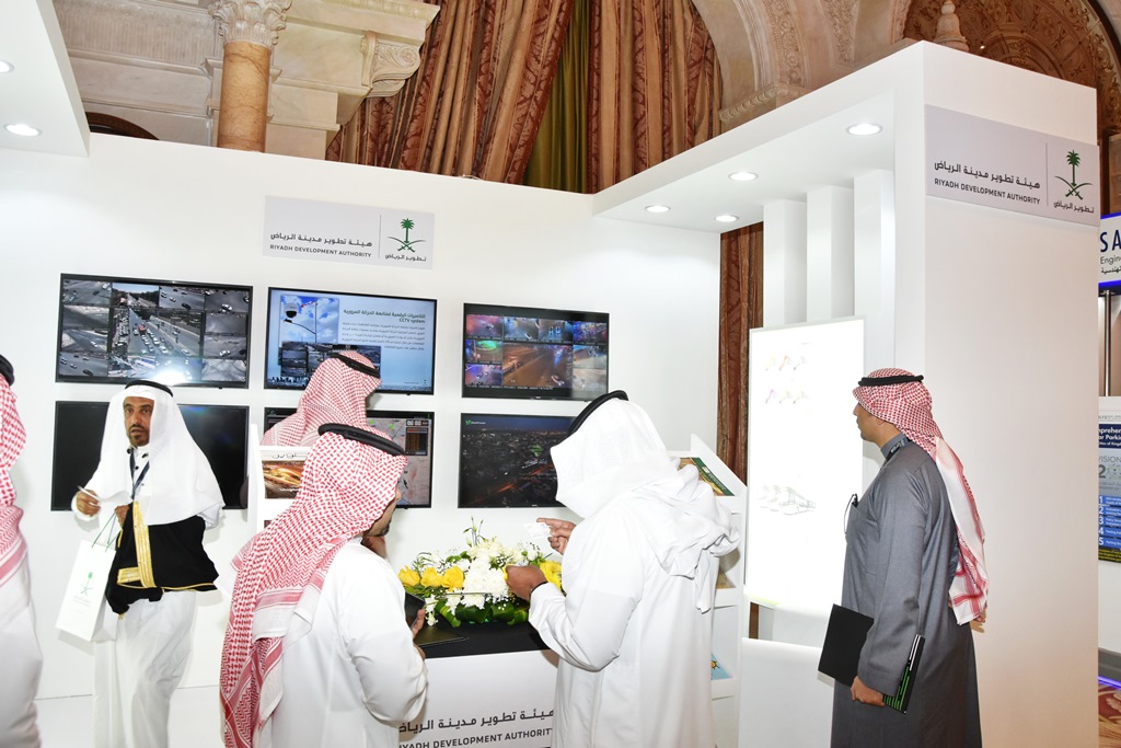 هيئة تطوير الرياض تستعرض تجربتها في مجال الإدارة المرورية