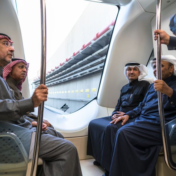 معالي وزير النقل والخدمات اللوجستية يقوم بجولة ميدانية لمشروع قطار الرياض ‏