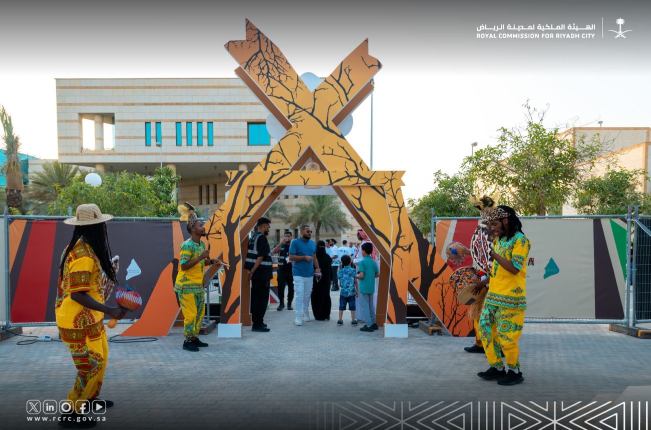 “مكتب حي السفارات” ينظم فعاليات متنوعة في “يوم أفريقيا 2024” بحي السفارات