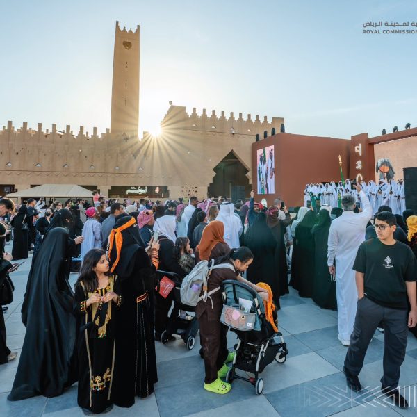 الهيئة الملكية لمدينة الرياض تحتفي بـ “يوم التأسيس” في حي السفارات