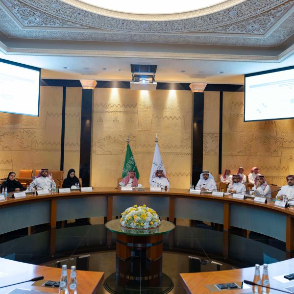 الهيئة الملكية لمدينة الرياض تستضيف وفدًا من وزارة المالية للاطلاع على تجربتها في التحول المحاسبي