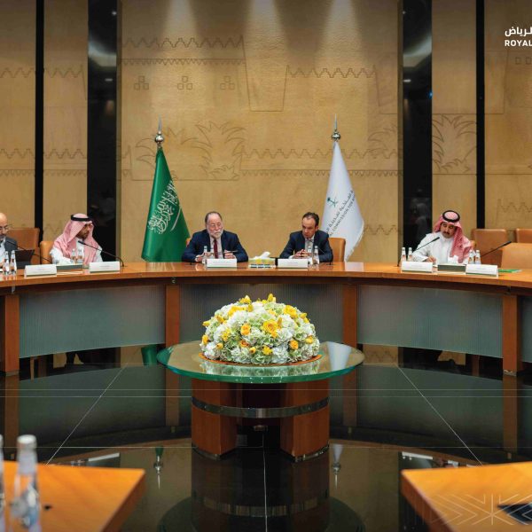 RCRC Organizes Scientific Program Featuring Ricardo Hausmann on Economic Diversification and Urban Policy Development