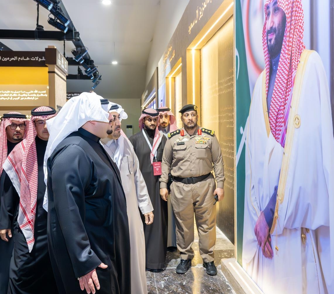 Deputy Governor of Riyadh Visits Al-Adl Square to Review Founding Day Preparations
