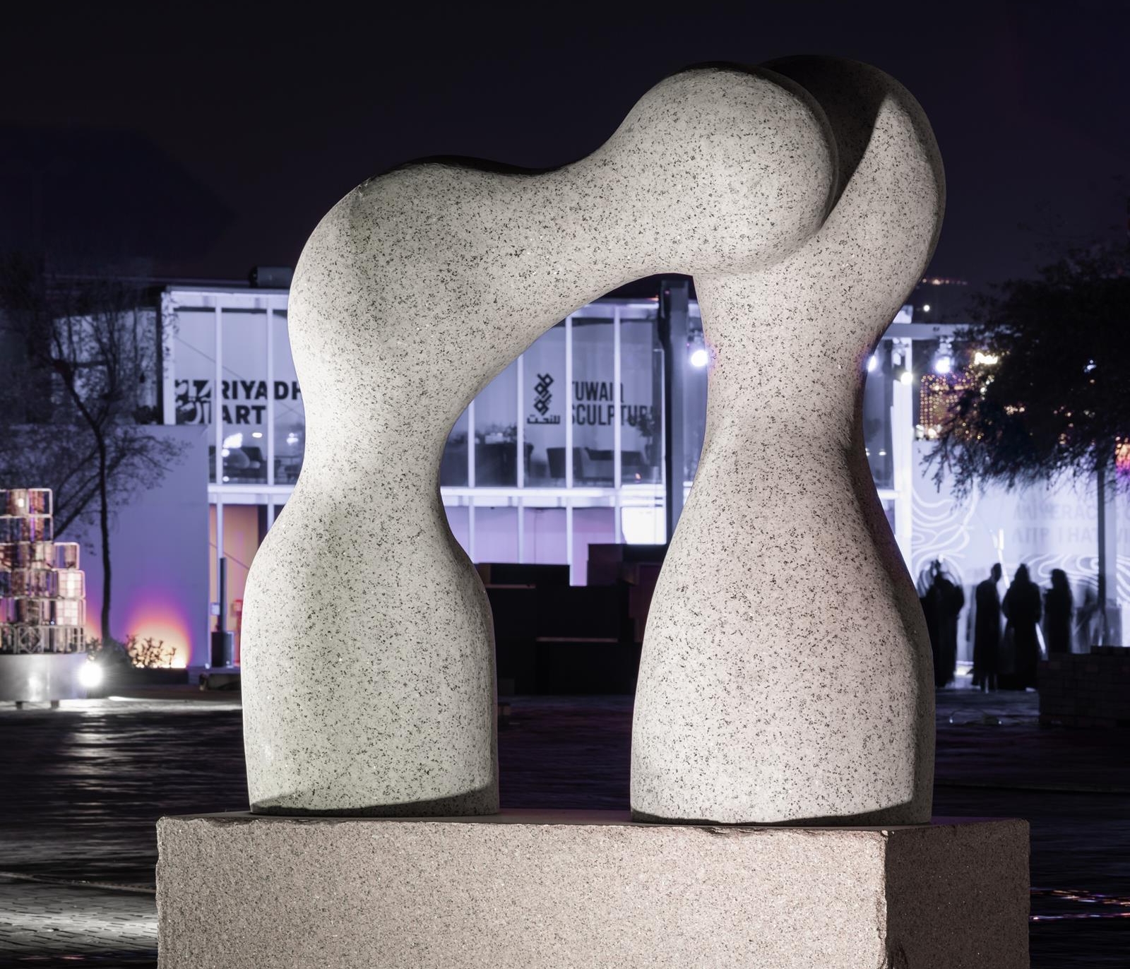 الهيئة الملكية لمدينة الرياض تختتم النسخة السابعة من ملتقى طويق للنحت تحت شعار "ملامح ما سيكون"