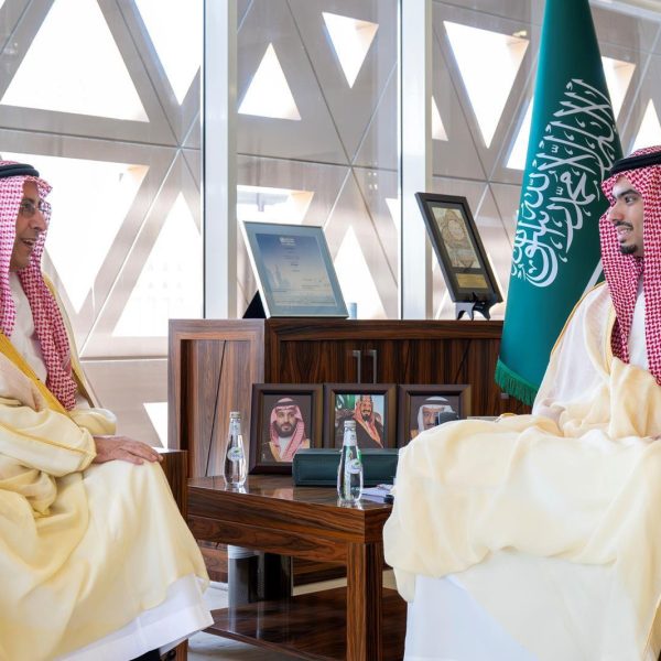HRH Prince Rakan bin Salman Receives RCRC CEO and Chairs Meeting on Diriyah Development Projects